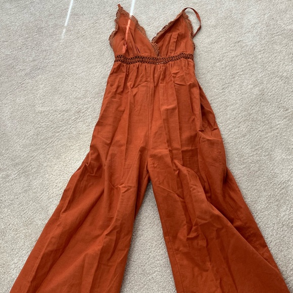 Billabong lace and lies jumpsuit - Picture 2 of 3